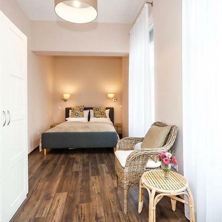 D8 Design Apartment & Studio 埃格尔 外观 照片