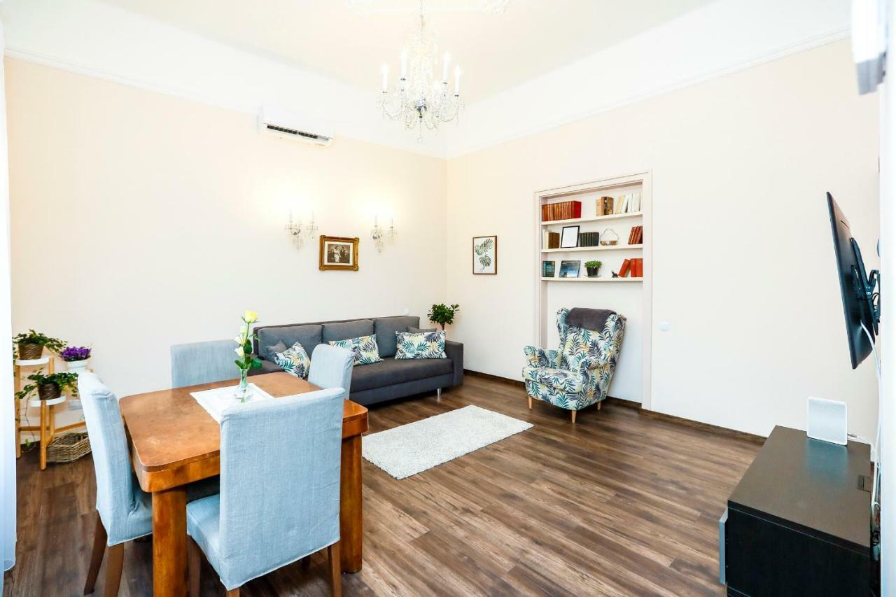 D8 Design Apartment & Studio 埃格尔 外观 照片